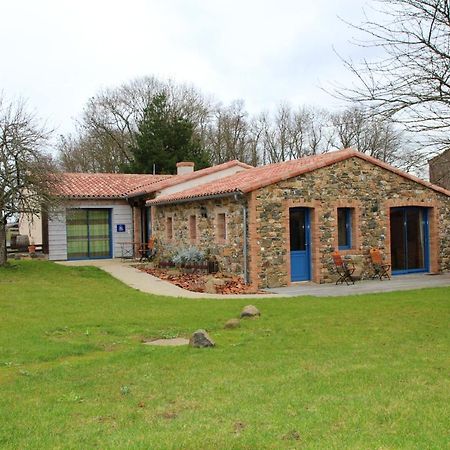 Maison De Charme A Mouzillon - Jardin Et Terrasse Accueillante 外观 照片